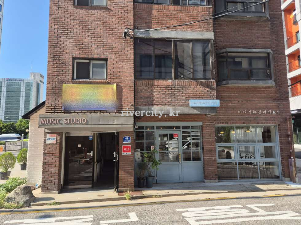 입구
