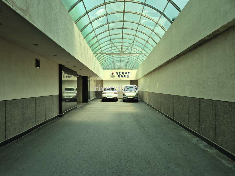 입구