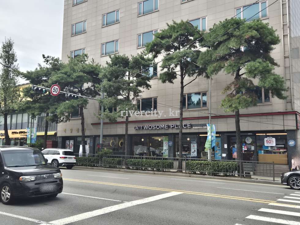 입구