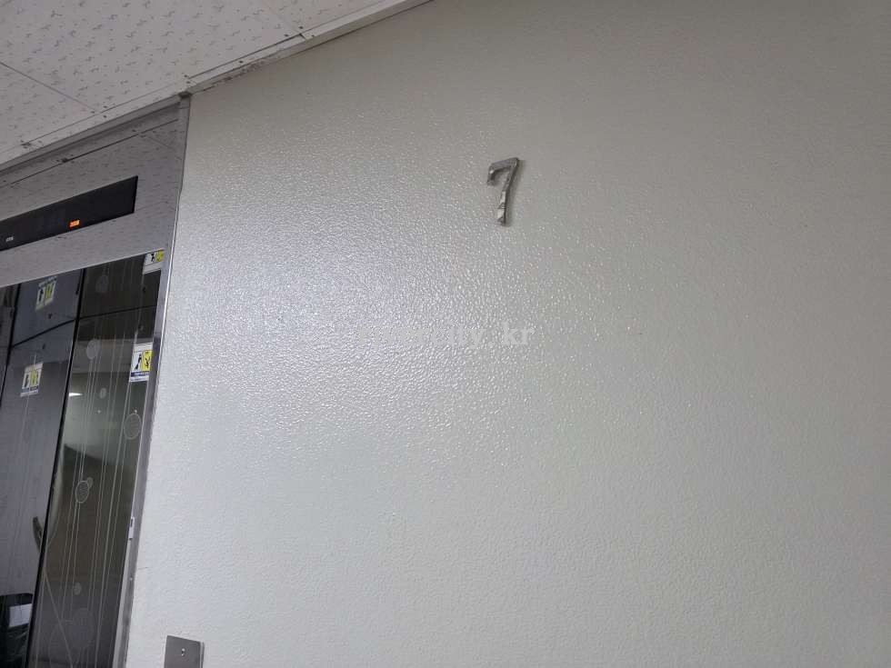 7F