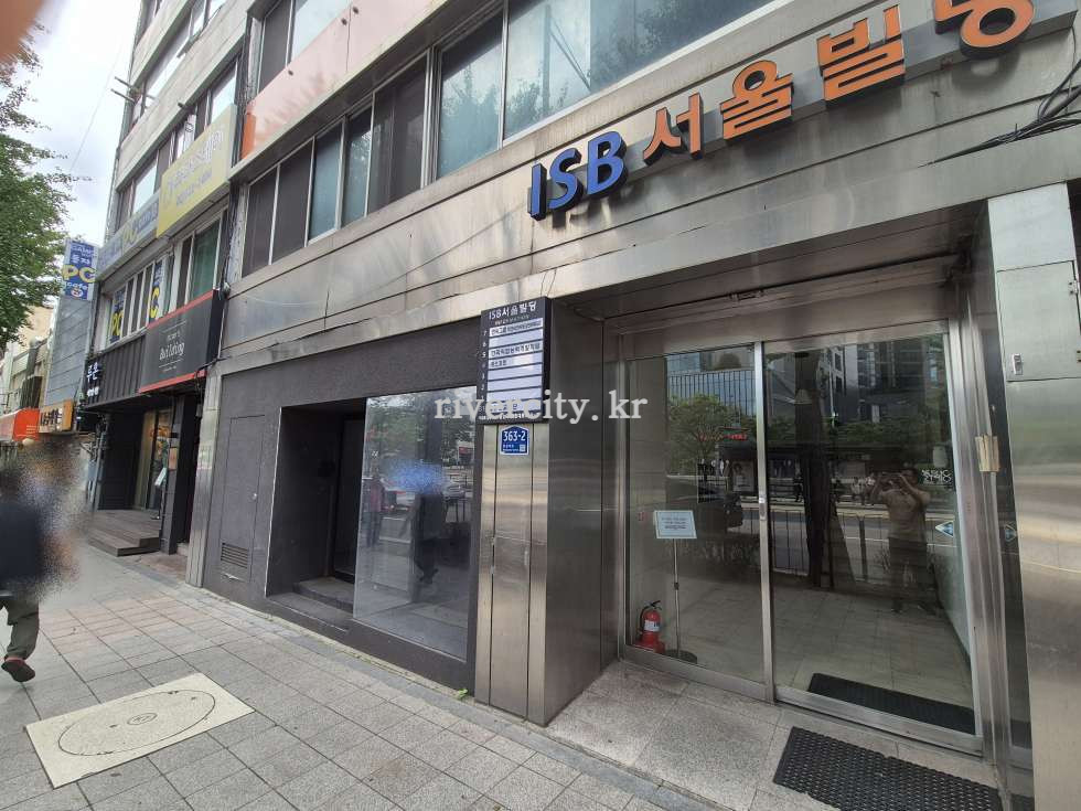 입구