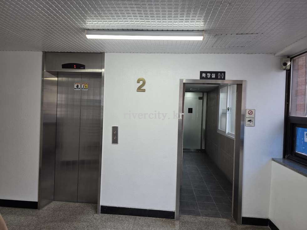 2F