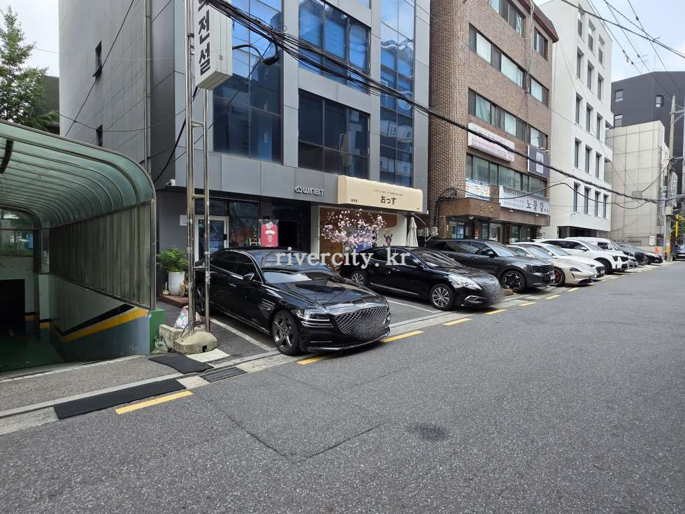 입구