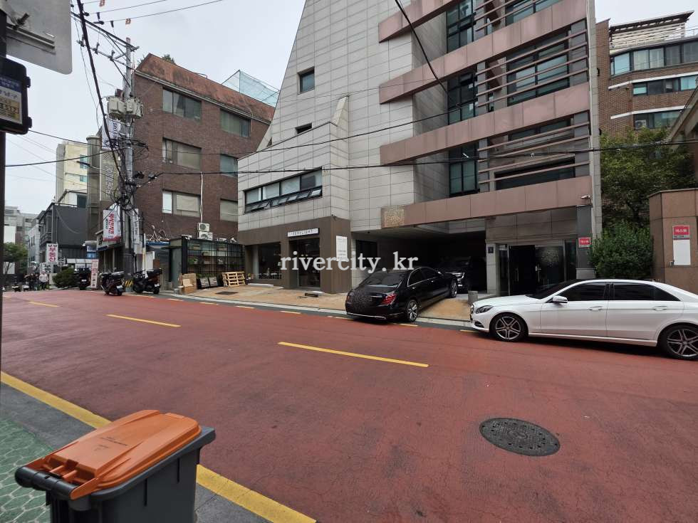 입구