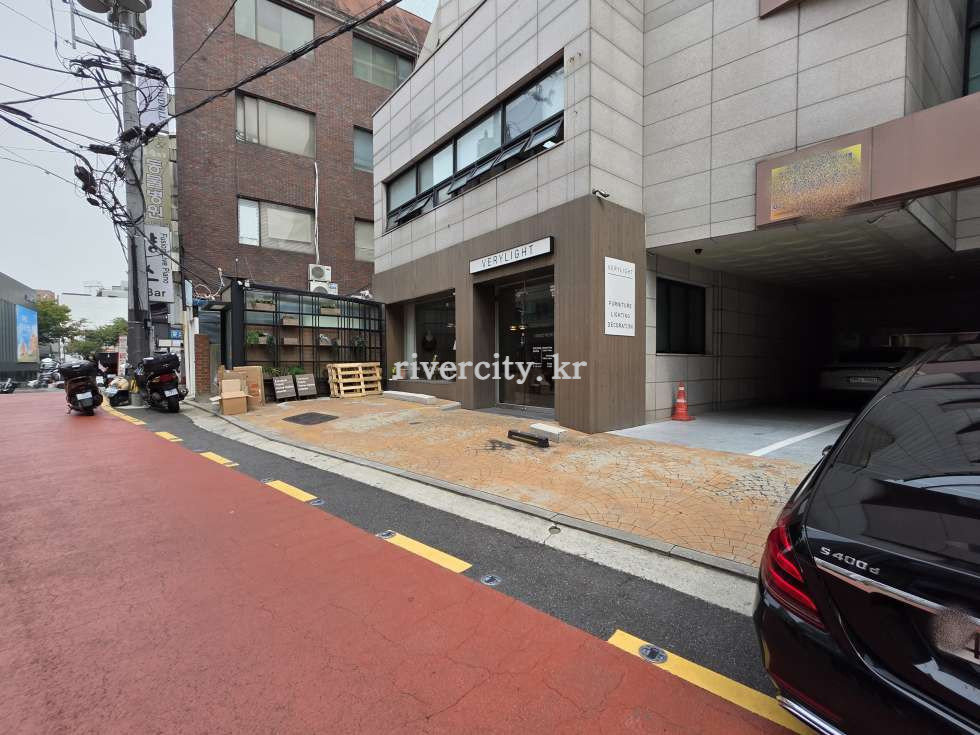 입구