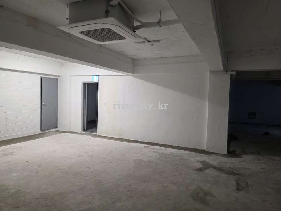 지하