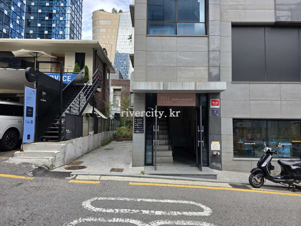 입구