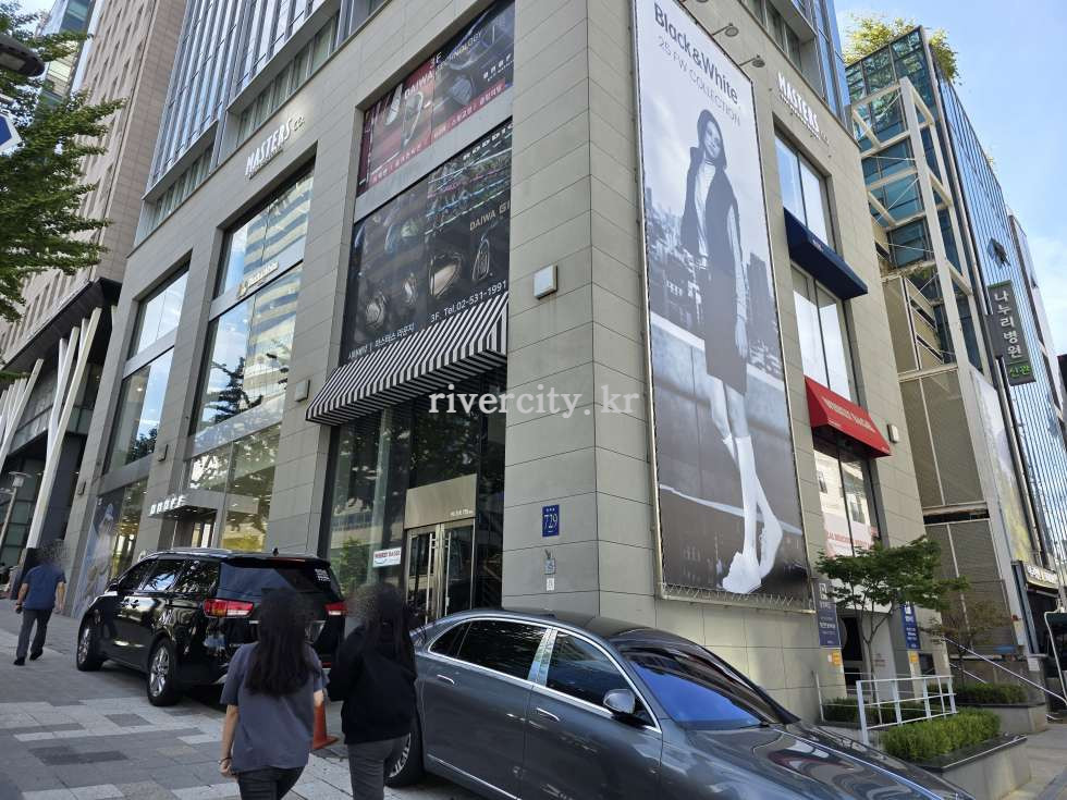 입구