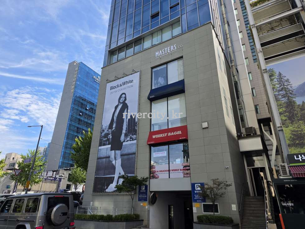 입구