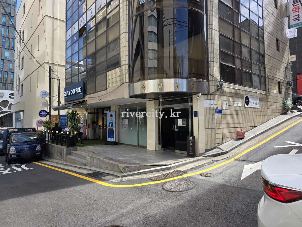 입구