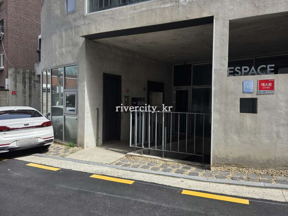 입구