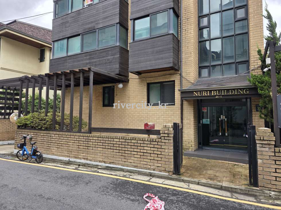 입구