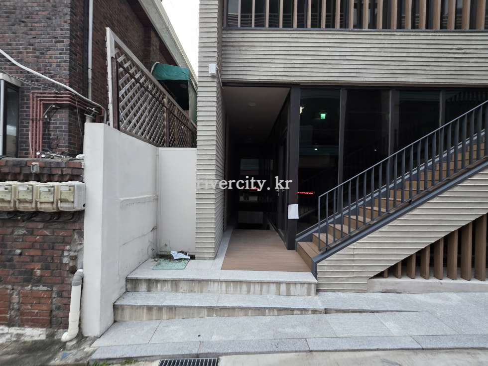 입구