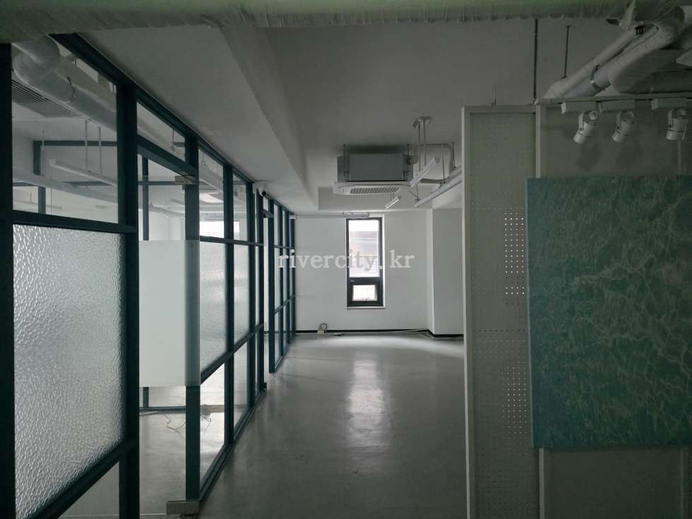 2F