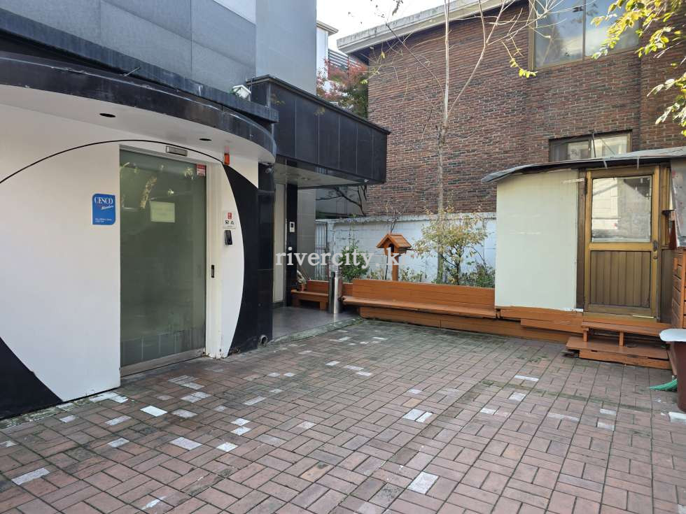 입구