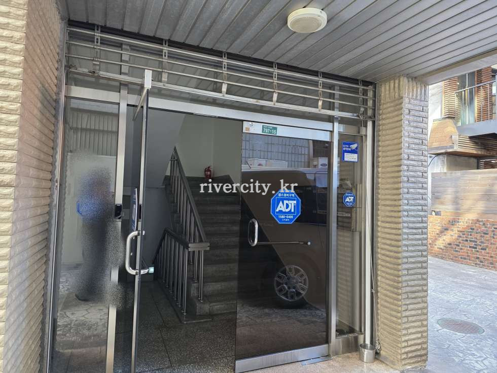 입구