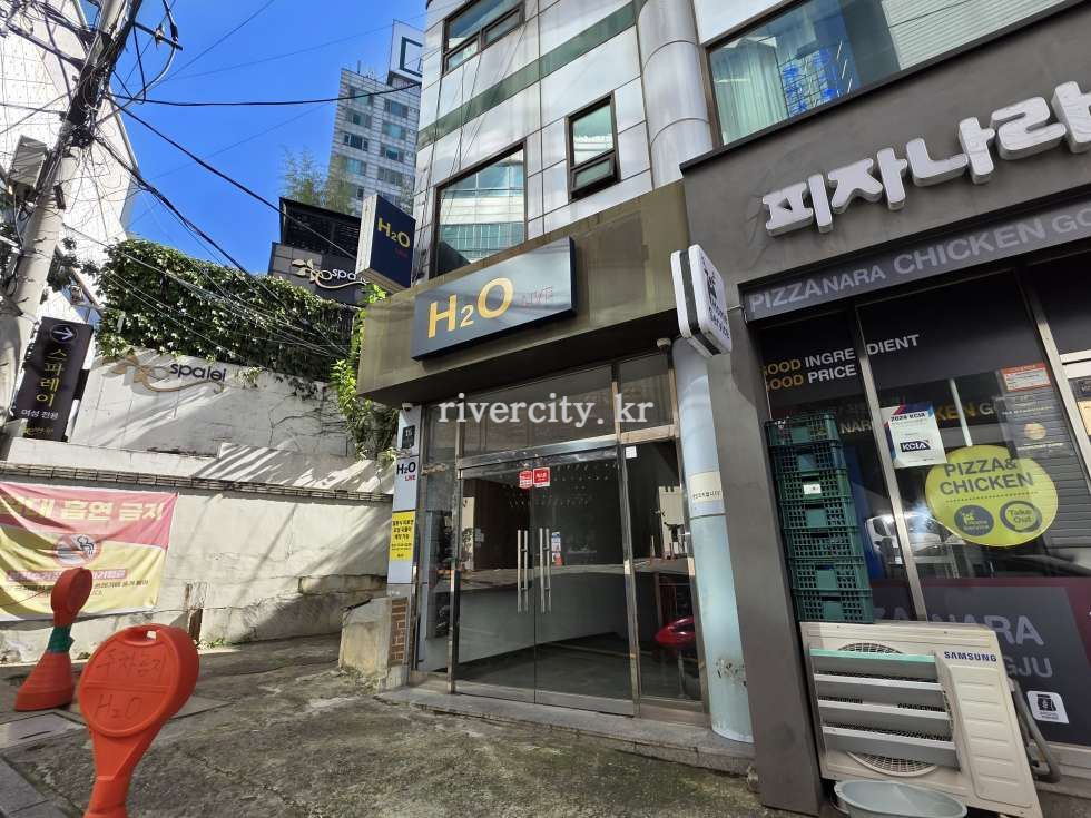 입구