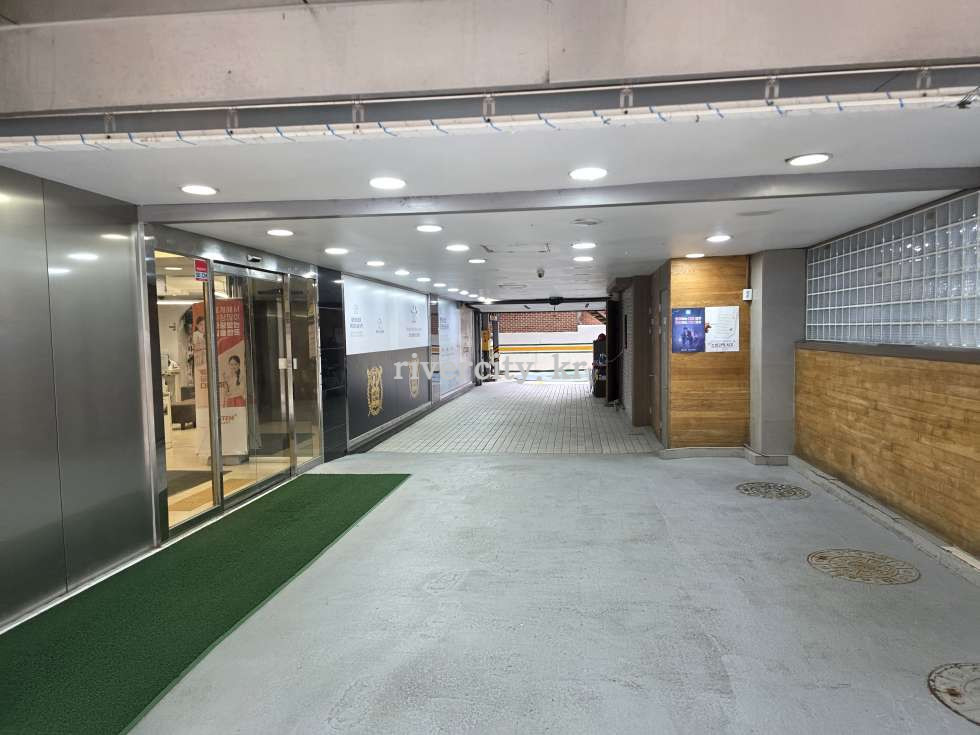 로비