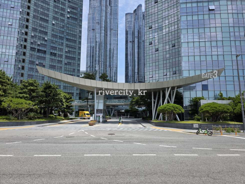 입구