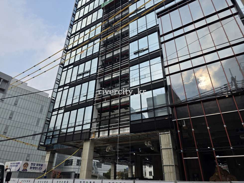 입구