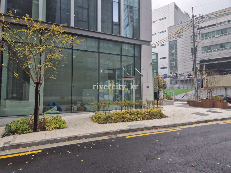 입구