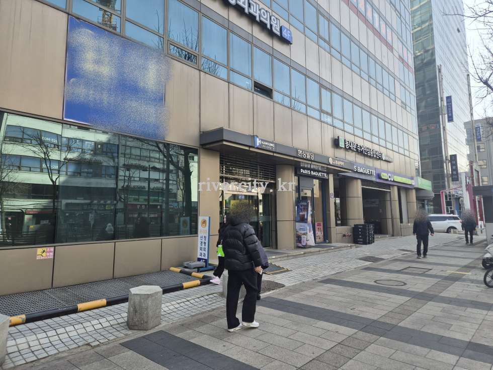 입구