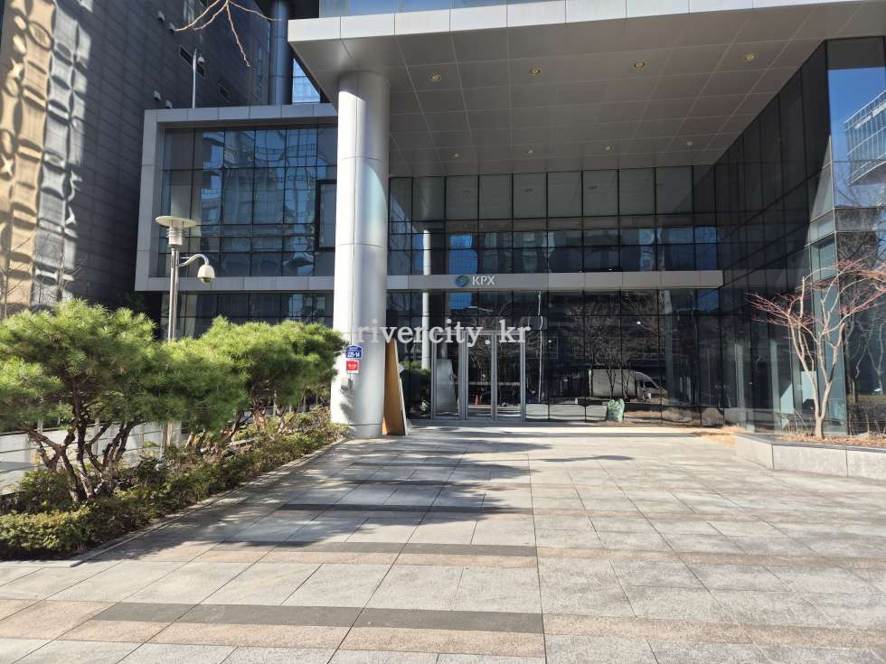 입구