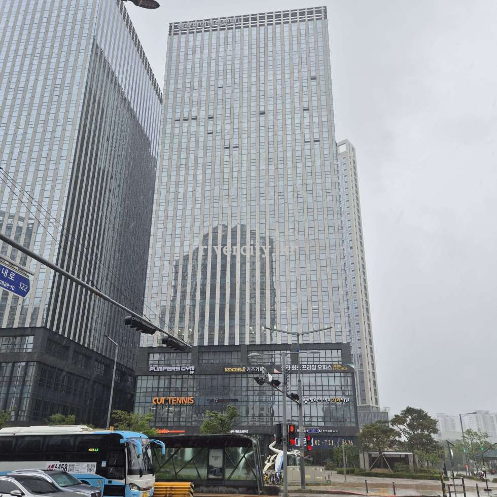 A동