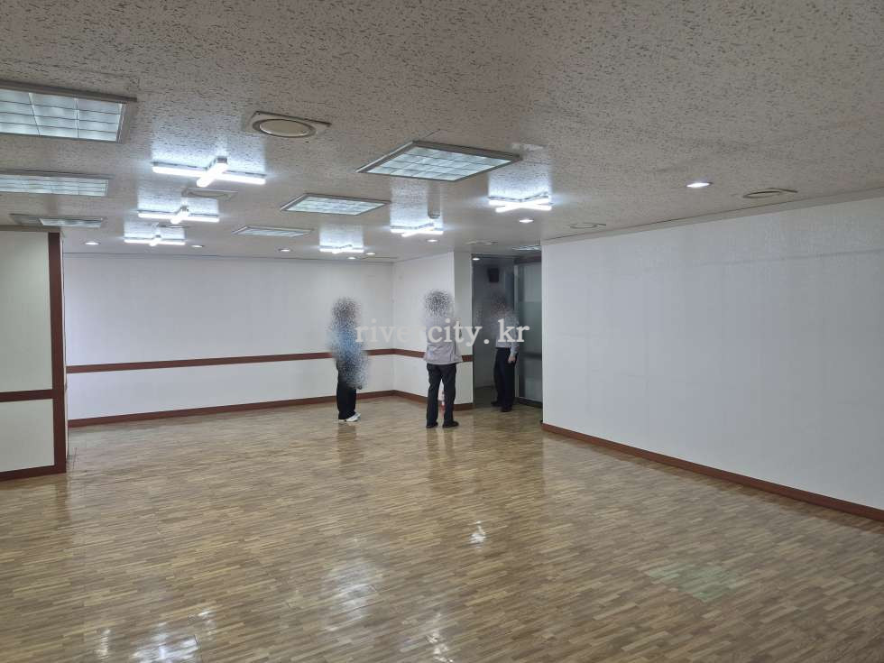 703호