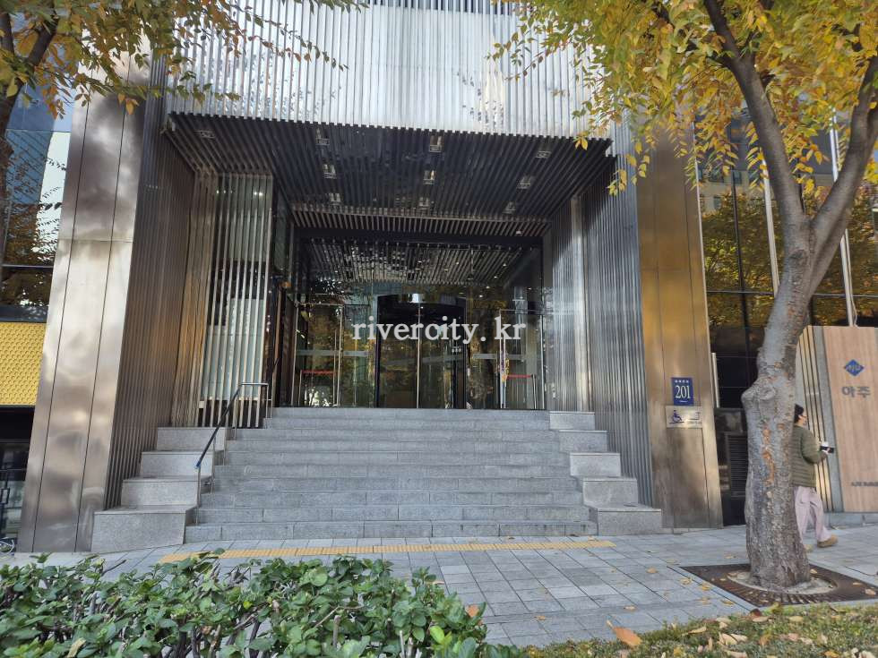 입구