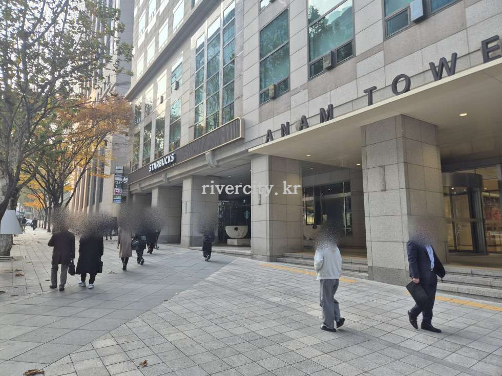 입구