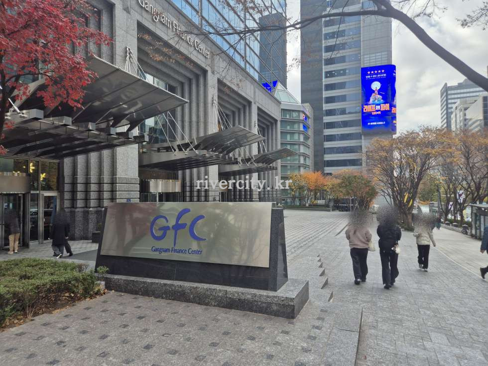 입구