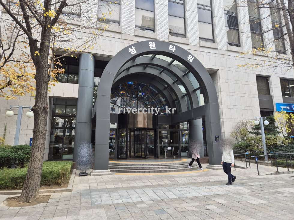 입구