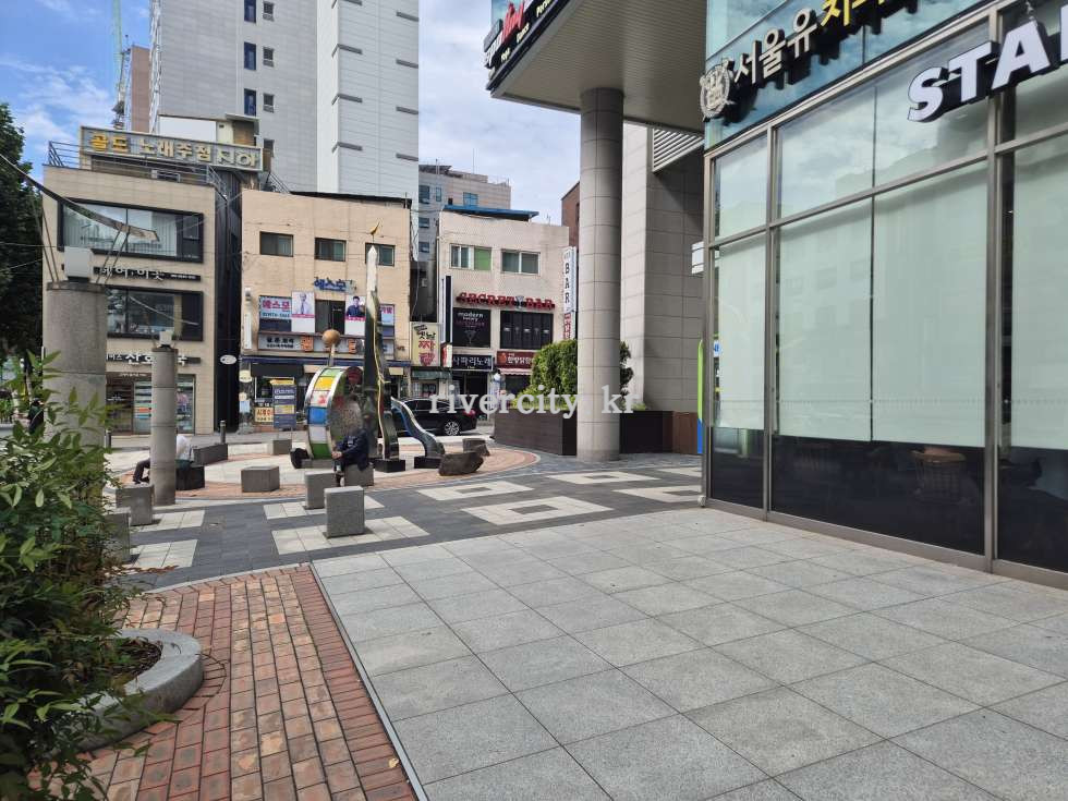 입구