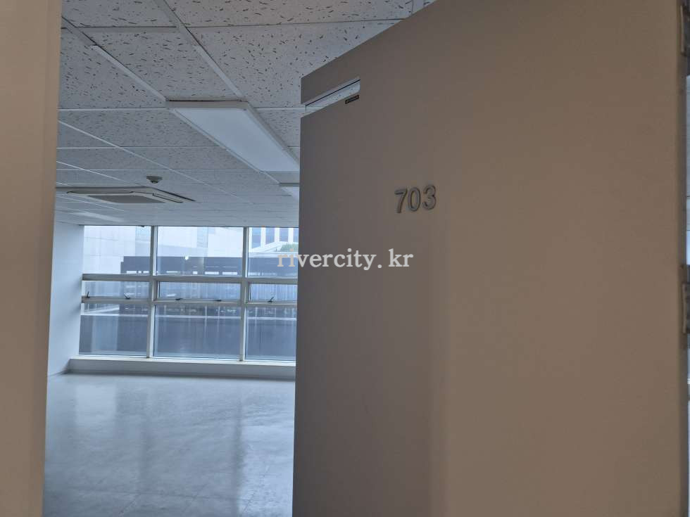 7F