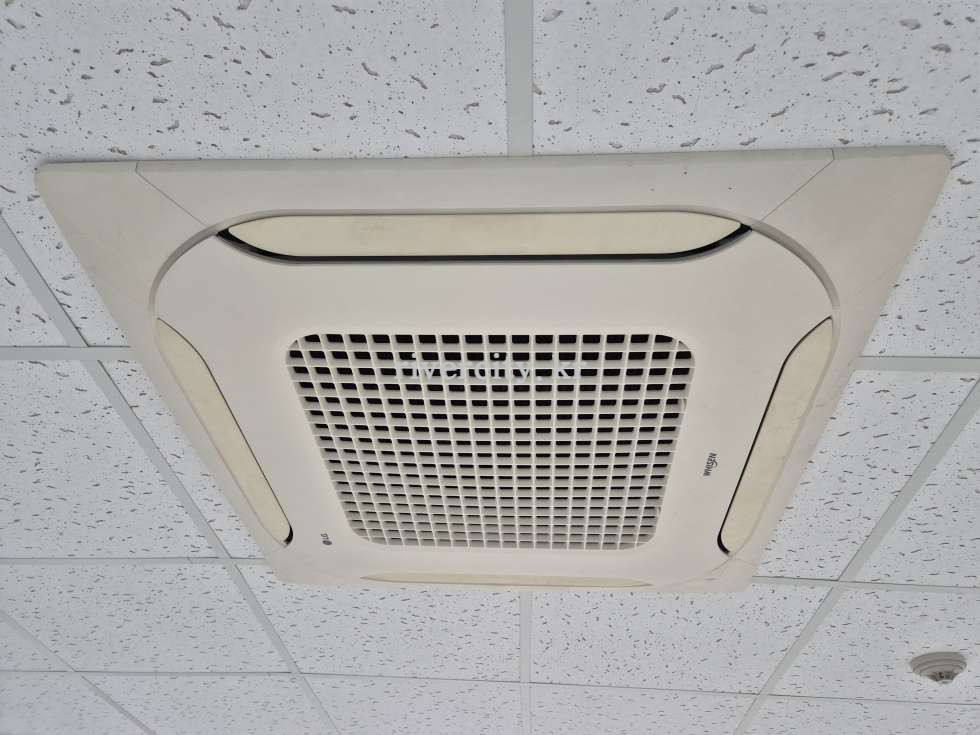 7F