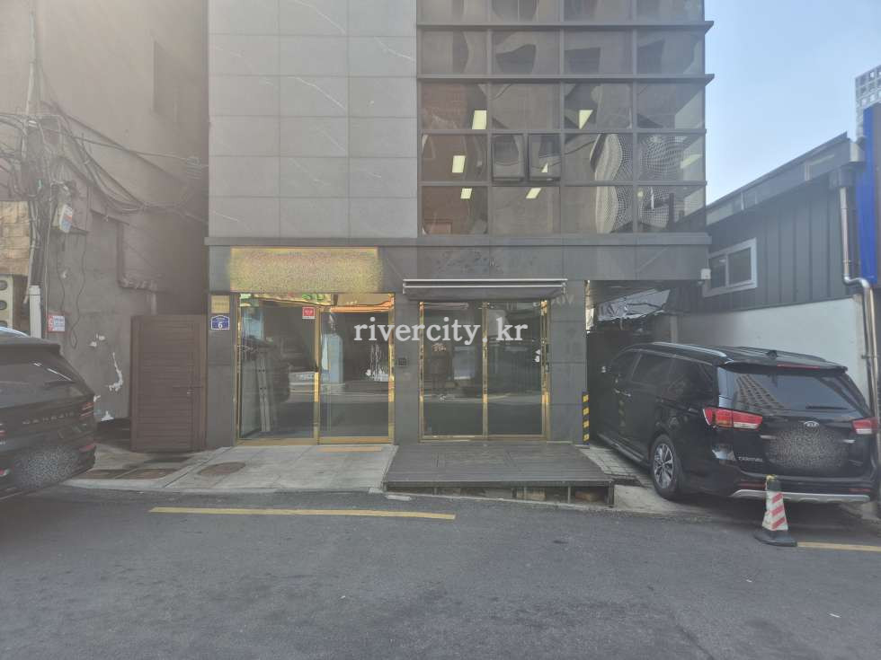 입구