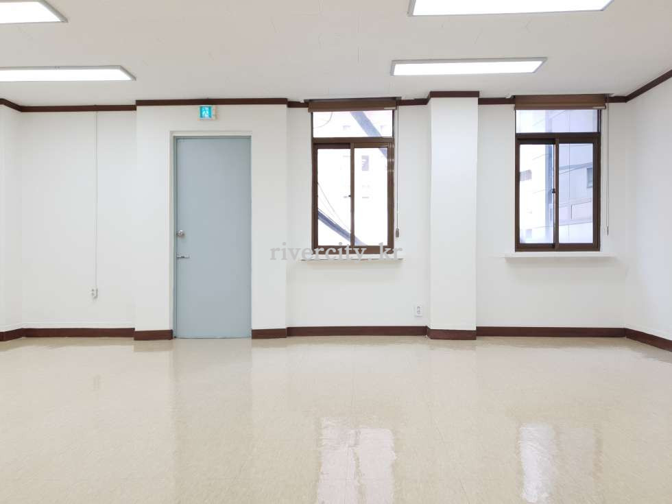 203호