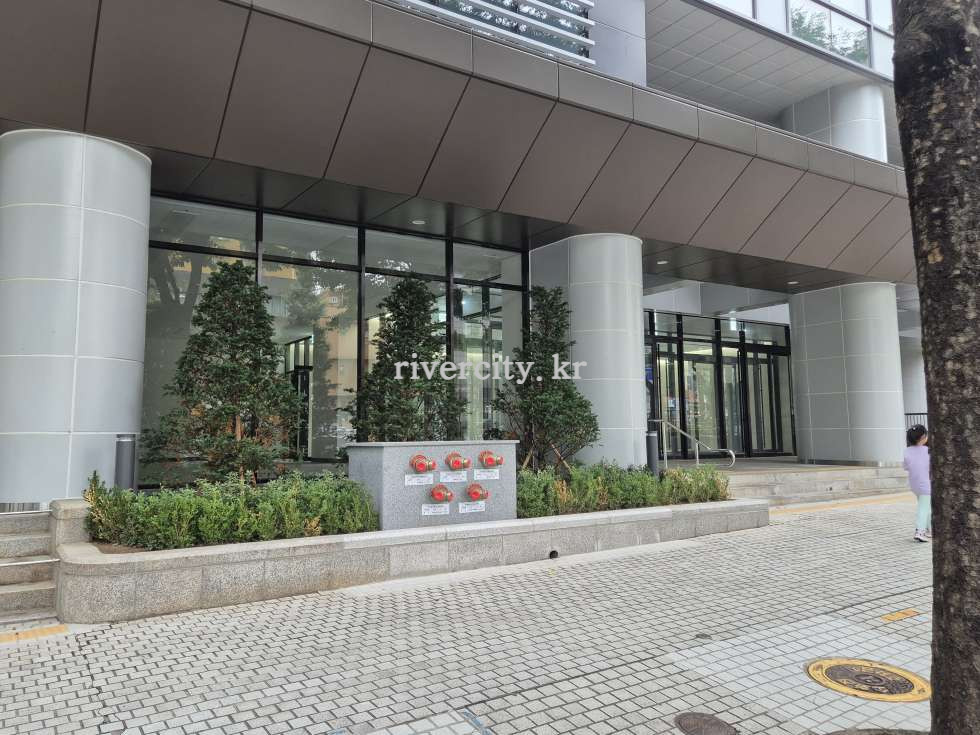 입구