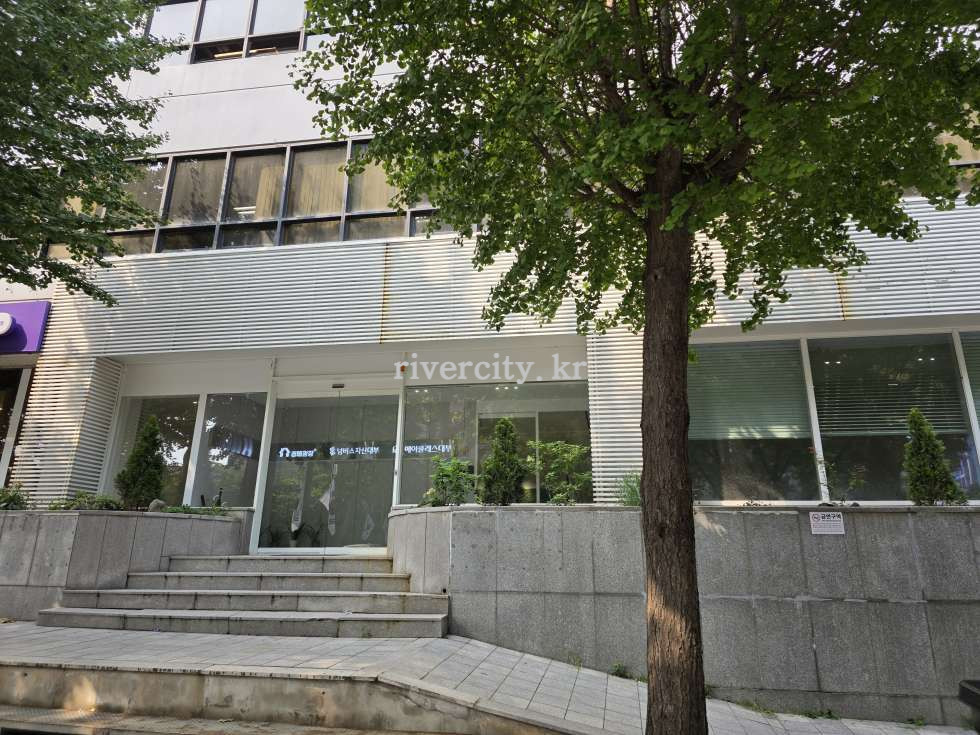 입구