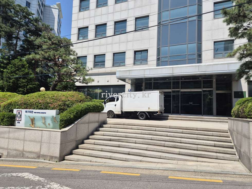 입구
