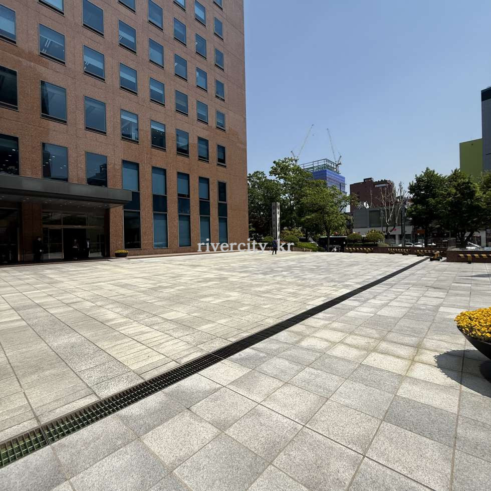 입구