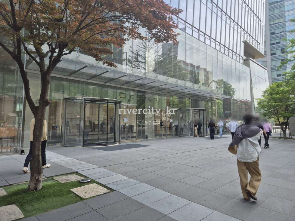 입구