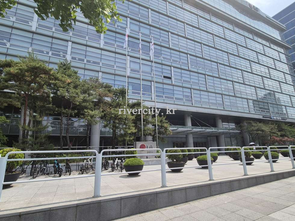 입구