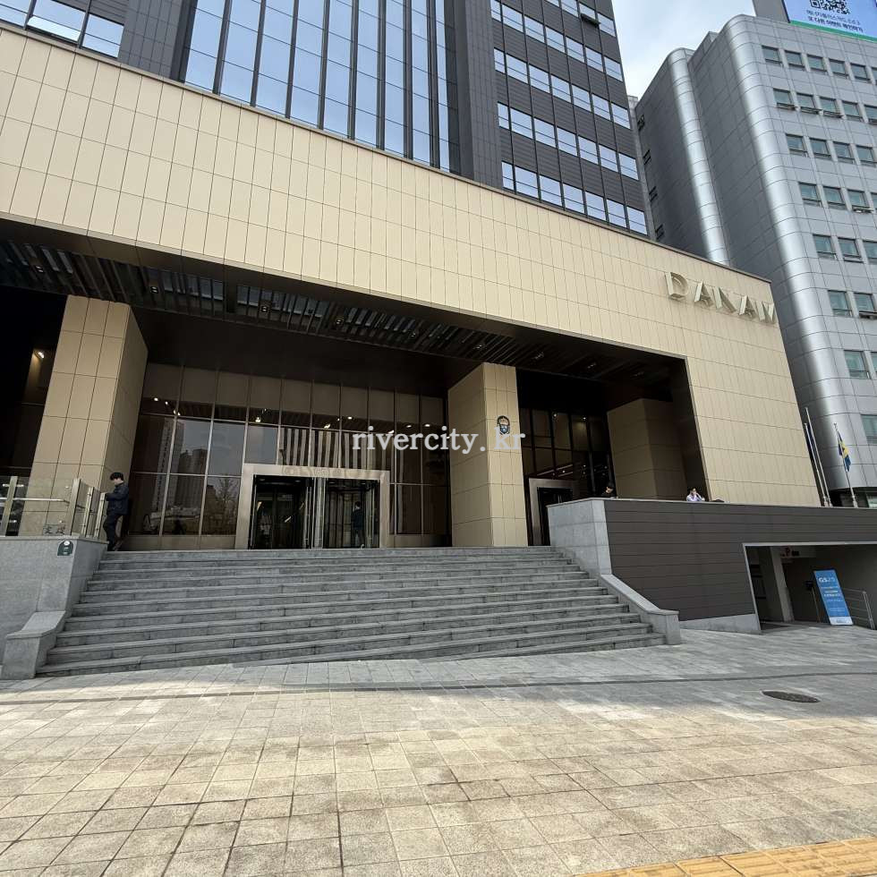 입구