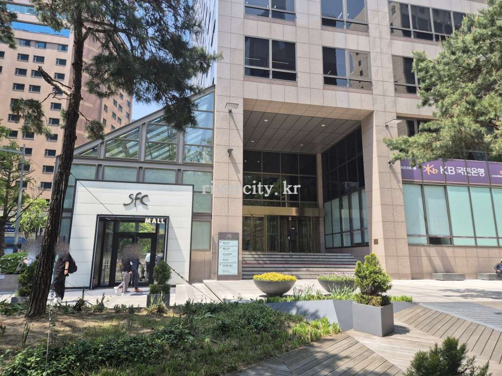 입구